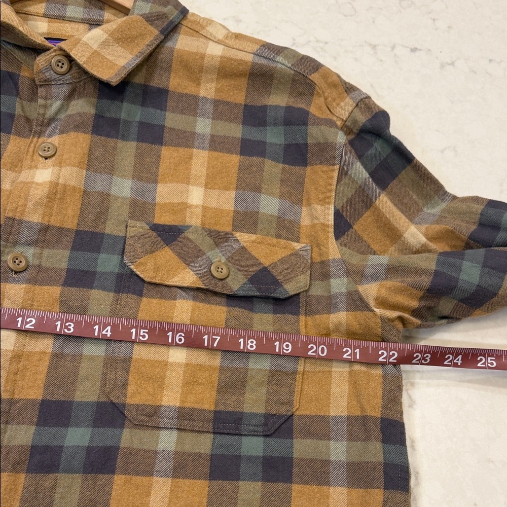 Patagonia Men's Long-Sleeved Organic Cotton Midweight Fjord Flannel Shirt Large - Picture 7 of 9